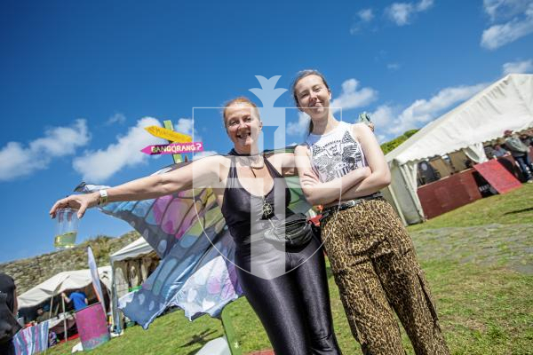 Picture by Peter Frankland. 23-08-24 The Vale Earth Fair 2024. Emma David with her daughter Ivy David, 16.