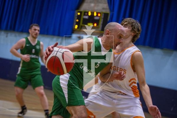 Picture by Luke Le Prevost. 08-11-23.
Basketball action at Beau Sejour - Chargers v V1 Pistons