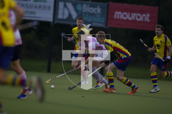 Picture by Luke Le Prevost. 18-11-23.
Hockey action at Footes Lane - Yobbos v Colombians