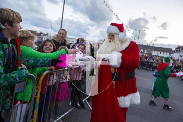 Picture by Luke Le Prevost. 01-12-23.
Santa Claus arrived at the Bridge in a fire engine to switch on the Christmas Lights.