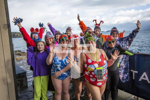 Picture by Luke Le Prevost. 02-12-23.
Swimmers gathered at La Valette Bathing Pools to take part in 12 Bays for Christmas, raising money for Les Bourgs Hospice.