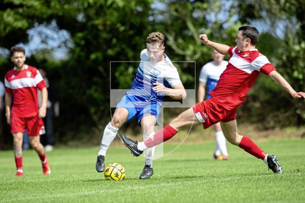 Picture by Peter Frankland. 23-08-24 Football at St Peter's. Sylvans v Rovers.