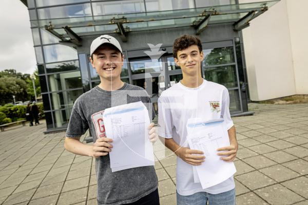 Sophie Rabey.  21-08-25.  GCSE results day.  Les Varendes High School.
Kobi Nagy (16) and Edouard Blond-Rocques (16).