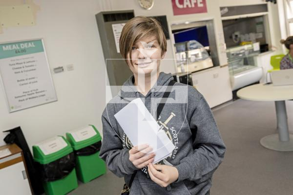 Sophie Rabey.  21-08-25.  GCSE results day.  TGI.
Miks Clark (17)