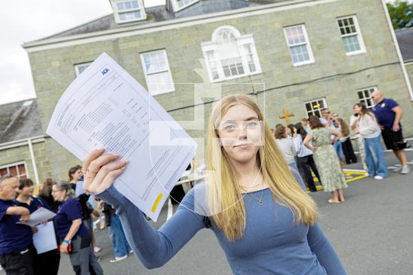 Picture by Peter Frankland. 21-08-25 GCSE results day 2025. Blanchelande College. Imogen Griffiths, 16.