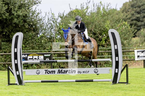 Picture by Peter Frankland. 21-08-25 Horse of the Year show at Chemin Le Roi. Sarah Jackson on Follyfoot Arkadia.