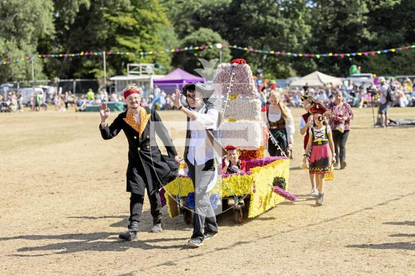 Picture by Sophie Rabey.  21-08-25.  North Show 2025 - Battle of Flowers.
Class I - Natural flowers, non-motorised, to be wheeled, drawn or carried.
I1 - Pirates from the North - Escape room : Le Page Families