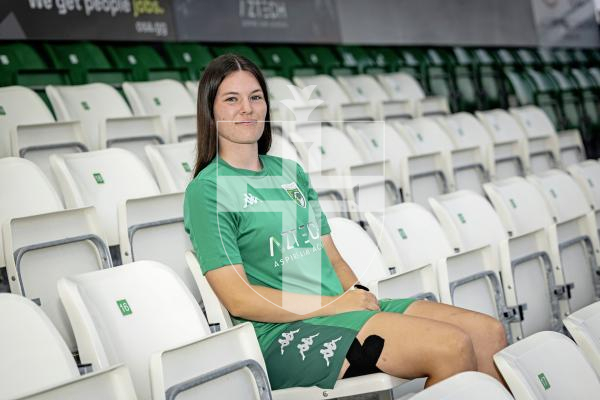 Picture by Sophie Rabey.  26-08-25.  GFC women training session at Victoria Park ahead of their game this weekend.  Interviews and training action.
Scarlett Kenneally