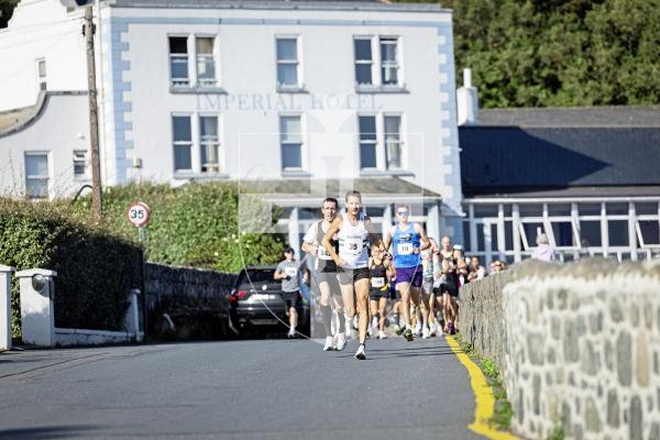 Picture by Sophie Rabey.  31-08-25.  Guernsey Mind / Investec 10k Challenge, starting at The Imperial and heading along the west coast.