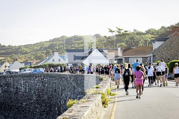 Picture by Sophie Rabey.  31-08-25.  Guernsey Mind / Investec 10k Challenge, starting at The Imperial and heading along the west coast.