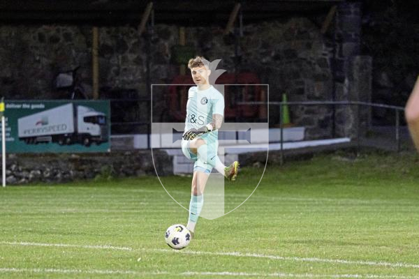 Picture by Sophie Rabey.  09-09-25.  Football Action at Corbet Field.  Vale Rec vs North.