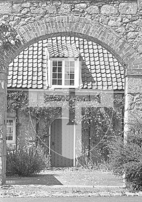 Picture by Peter Frankland. 07-10-25 St George feature for Lookback. Mono. Pictures from 1975