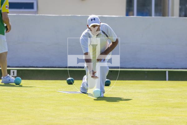Picture by Peter Frankland. 22-08-26 Bowls at Corbet Field. Vale Rec singles finals. Nigel Collins v Don Ogier.