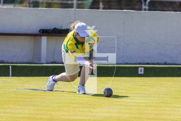 Picture by Peter Frankland. 22-08-26 Bowls at Corbet Field. Vale Rec singles finals. Lucy Beere (yellow) v Yvonne Le Gallic (white).
