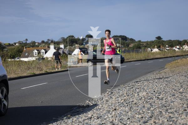 Picture by Peter Frankland. 23-08-26 Mind 10k run from Pleinmont to Grandes Rocques.