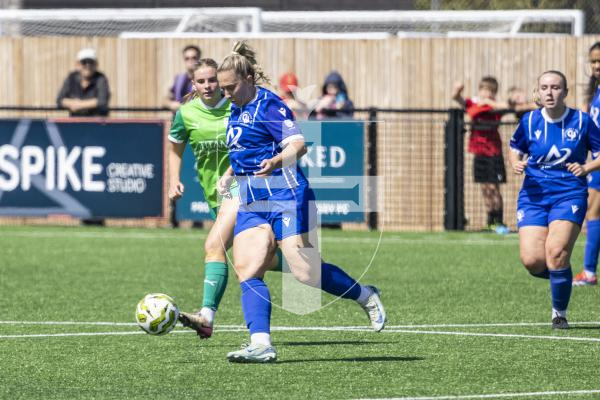 Picture by Peter Frankland. 23-08-26 Football at Victoria Park - GFC Women v Chessington and Hook United.