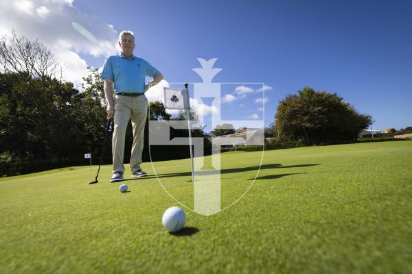 Picture by Peter Frankland. 01-09-26 Karl Morris is a golf peformance coach and is visiting La Grande Mare to deliver some sessions to local golfers.