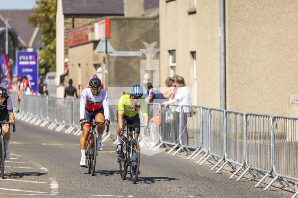 Picture by Sophie Rabey.  18-07-25.  ISLAND GAMES 2025 in Orkney.  Cycling Town Crit Mens.