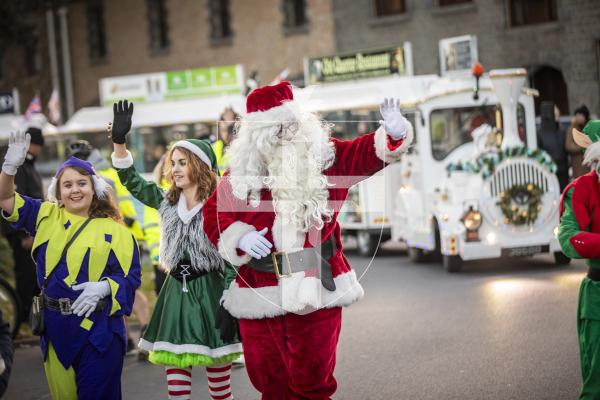 Picture by Sophie Rabey.  25-11-23.  Father Christmas comes to St Peter Port town to switch on the Christmas lights 2023.