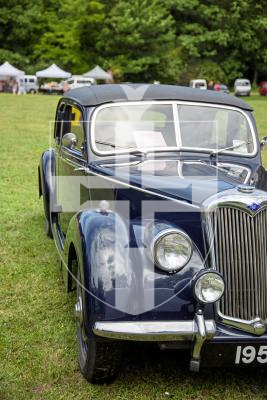 Picture by Connor Rabey.  16-06-24.  Guernsey Classic Car Show at Saumarez Park.
Riley RMA.