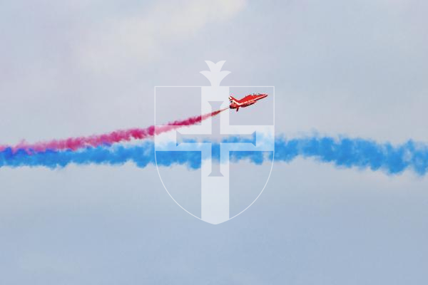 Picture by Sophie Rabey.  10-09-25.  Guernsey Battle of Britain Air Display 2025.
RAF Red Arrows.