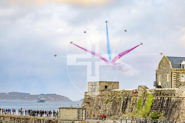 Picture by Peter Frankland. 09-09-25  Battle of Britain Air Display 2025. Air show. Red Arrows