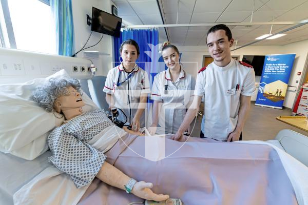 Picture by Peter Frankland. 21-11-25 TGI University Centre at the PEH. Students demonstrating some of the kit they have at the centre. L-R - Lauren de Jersey, Kayleigh Moullin and Thomas Rohland. All student nurses.