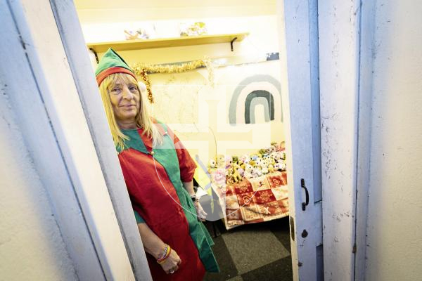 Picture by Sophie Rabey.  09-12-25.  Bernie Coutu was given permission to use the little hut opposite the former HSBC bank on Northside (Bridge) for one month as a youth drop-in centre.