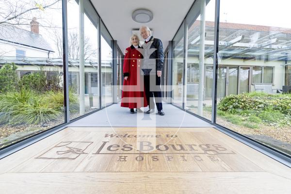 Picture by Peter Frankland. 22-12-25 Founders of Les Bourgs Hospice Lisa and Greville Mitchell for 35th Anniversary feature.