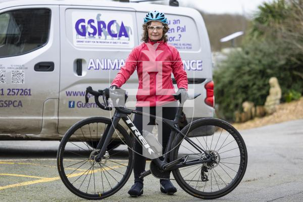 Picture by Peter Frankland. 17-02-26 Ann Bowditch is doing a charity cycle ride from Lands End to John O’Groats to raise money for cat rescue centres - including the GSPCA.