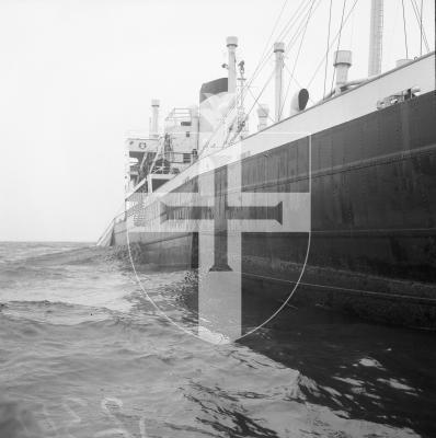 Picture by Guernsey Press. 28-05-65 Shipwreck of La Salle off L'eree / Rocquaine in 1965. Wreck.
LSSWPS