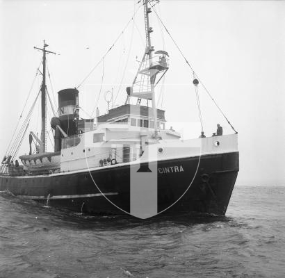 Picture by Guernsey Press. 28-05-65 Shipwreck of La Salle off L'eree / Rocquaine in 1965. Wreck.
LSSWPS