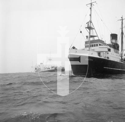 Picture by Guernsey Press. 28-05-65 Shipwreck of La Salle off L'eree / Rocquaine in 1965. Wreck.
LSSWPS