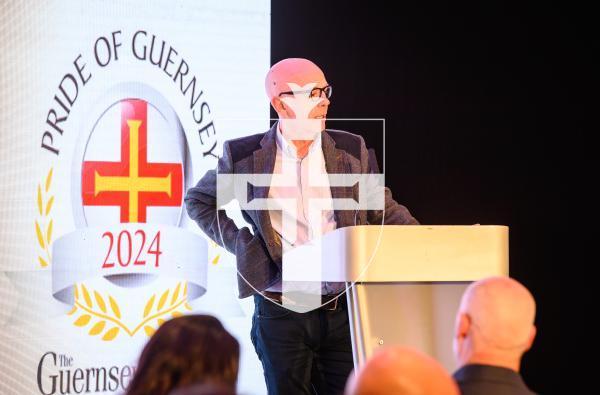 Pic supplied by Andrew Le Poidevin, 19-10-2024. The 2024 Guernsey Press Pride of Guernsey Awards night at St Pierre Park Hotel.
Emergency Hero of the Year Award sponsored by the Medical Specialist Group.
Presented by Steve Evans.