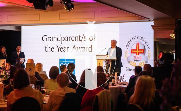 Pic supplied by Andrew Le Poidevin, 19-10-2024. The 2024 Guernsey Press Pride of Guernsey Awards night at St Pierre Park Hotel.
Grandparents of the Year Award sponsored by Channel Islands Co-op.
Presented by Mark Cox.