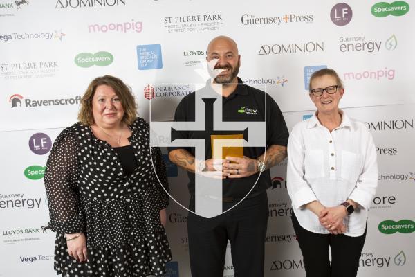 Picture by Sophie Rabey.  19-10-24.  Guernsey Press Pride of Guernsey Awards 2024 at St Pierre Park.
Diversity and Inclusion sponsored by Insurance Corporation.  L-R Michelle Steele (Sponsor), Richard Portsmouth and Kim Marquis.