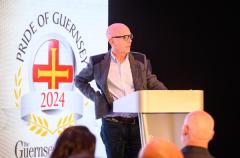 Pic supplied by Andrew Le Poidevin, 19-10-2024. The 2024 Guernsey Press Pride of Guernsey Awards night at St Pierre Park Hotel.
Emergency Hero of the Year Award sponsored by the Medical Specialist Group.
Presented by Steve Evans.