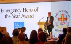Pic supplied by Andrew Le Poidevin, 19-10-2024. The 2024 Guernsey Press Pride of Guernsey Awards night at St Pierre Park Hotel.
Emergency Hero of the Year Award sponsored by the Medical Specialist Group.
Presented by Steve Evans.