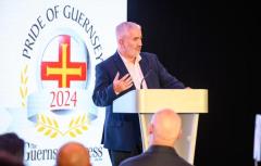 Pic supplied by Andrew Le Poidevin, 19-10-2024. The 2024 Guernsey Press Pride of Guernsey Awards night at St Pierre Park Hotel.
Grandparents of the Year Award sponsored by Channel Islands Co-op.
Presented by Mark Cox.
