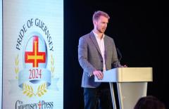 Pic supplied by Andrew Le Poidevin, 19-10-2024. The 2024 Guernsey Press Pride of Guernsey Awards night at St Pierre Park Hotel.
Sustainability Hero of the Year Award sponsored by Guernsey Energy.
Presented by Alex Parslow.