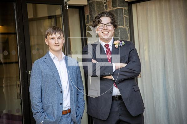 Picture by Sophie Rabey.  24-05-24.  Grammar School Sixth Form Prom 2024 at St Pierre Park.
Joel Nicolle (18) and Asher Kurwitz (19).