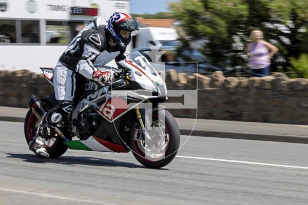 Picture by Peter Frankland. 14-06-25 Sprint at Vazon