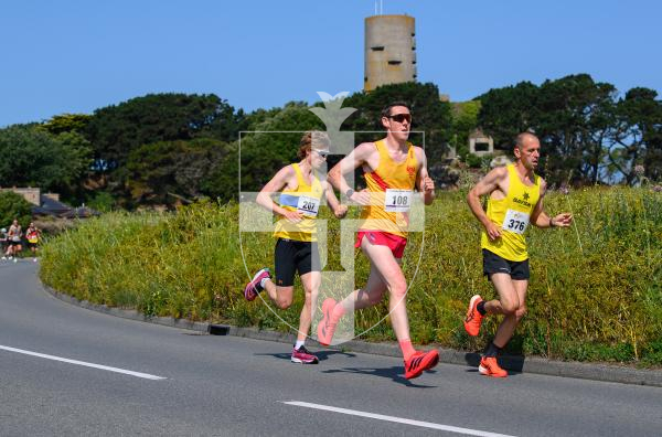 Photo by Andrew Le Poidevin, 15-06-2025. Guernsey Athletics Chertsey House Dental Road Series. Fathers Day 10k. Imperial Hotel to Grande Rocque.