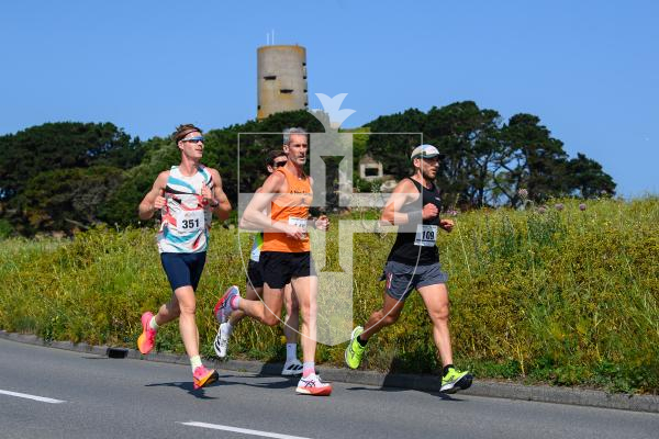 Photo by Andrew Le Poidevin, 15-06-2025. Guernsey Athletics Chertsey House Dental Road Series. Fathers Day 10k. Imperial Hotel to Grande Rocque.