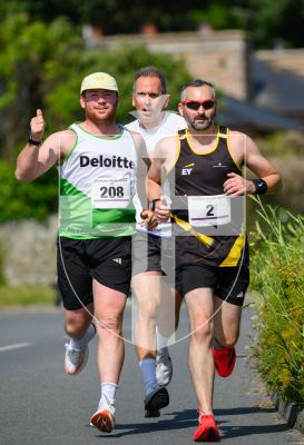 Photo by Andrew Le Poidevin, 15-06-2025. Guernsey Athletics Chertsey House Dental Road Series. Fathers Day 10k. Imperial Hotel to Grande Rocque.