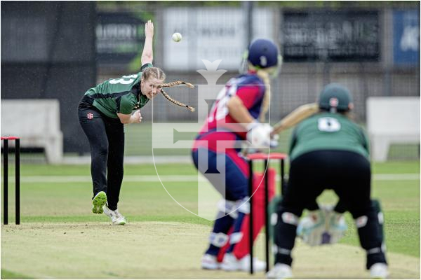 Annie Le Ray bowling to Trinty Smith