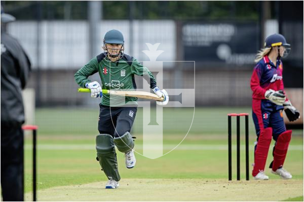Philippa Stahelin scampers a quick single