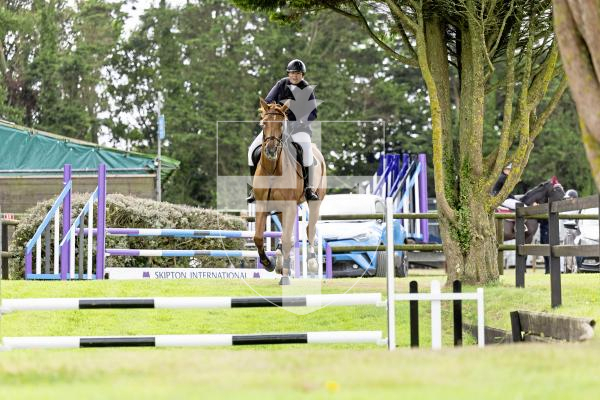 Picture by Peter Frankland. 21-08-25 Horse of the Year show at Chemin Le Roi. Tracey Bufton on Paddy's Princess.