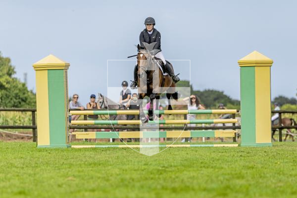 Picture by Peter Frankland. 23-08-25 Horse of the Year Show at Chemin Le Roi. Maddie Martin on Carrick Quidams Lady.