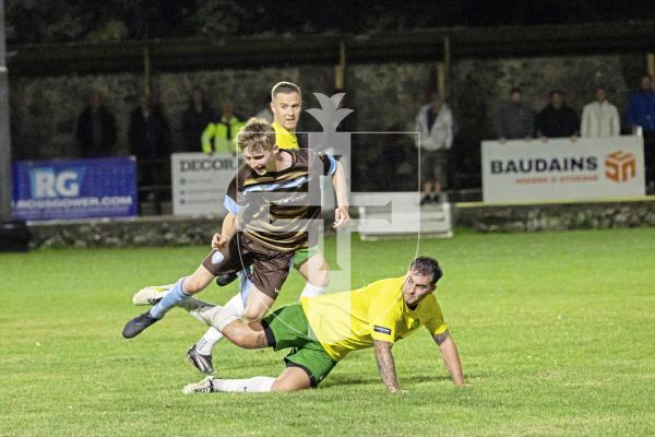 Picture by Sophie Rabey.  09-09-25.  Football Action at Corbet Field.  Vale Rec vs North.